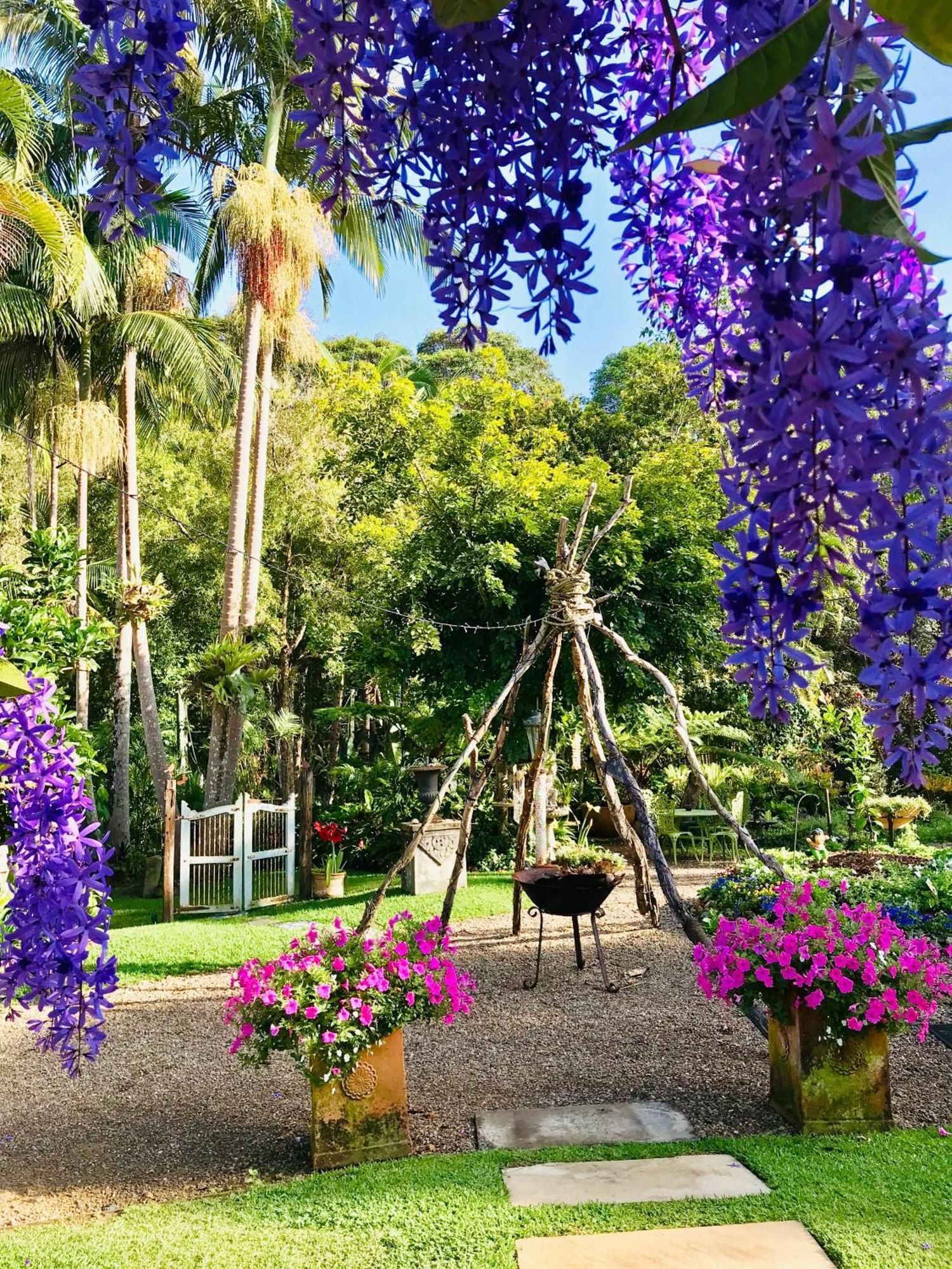 Noosa Valley Manor B&B Doonan エクステリア 写真
