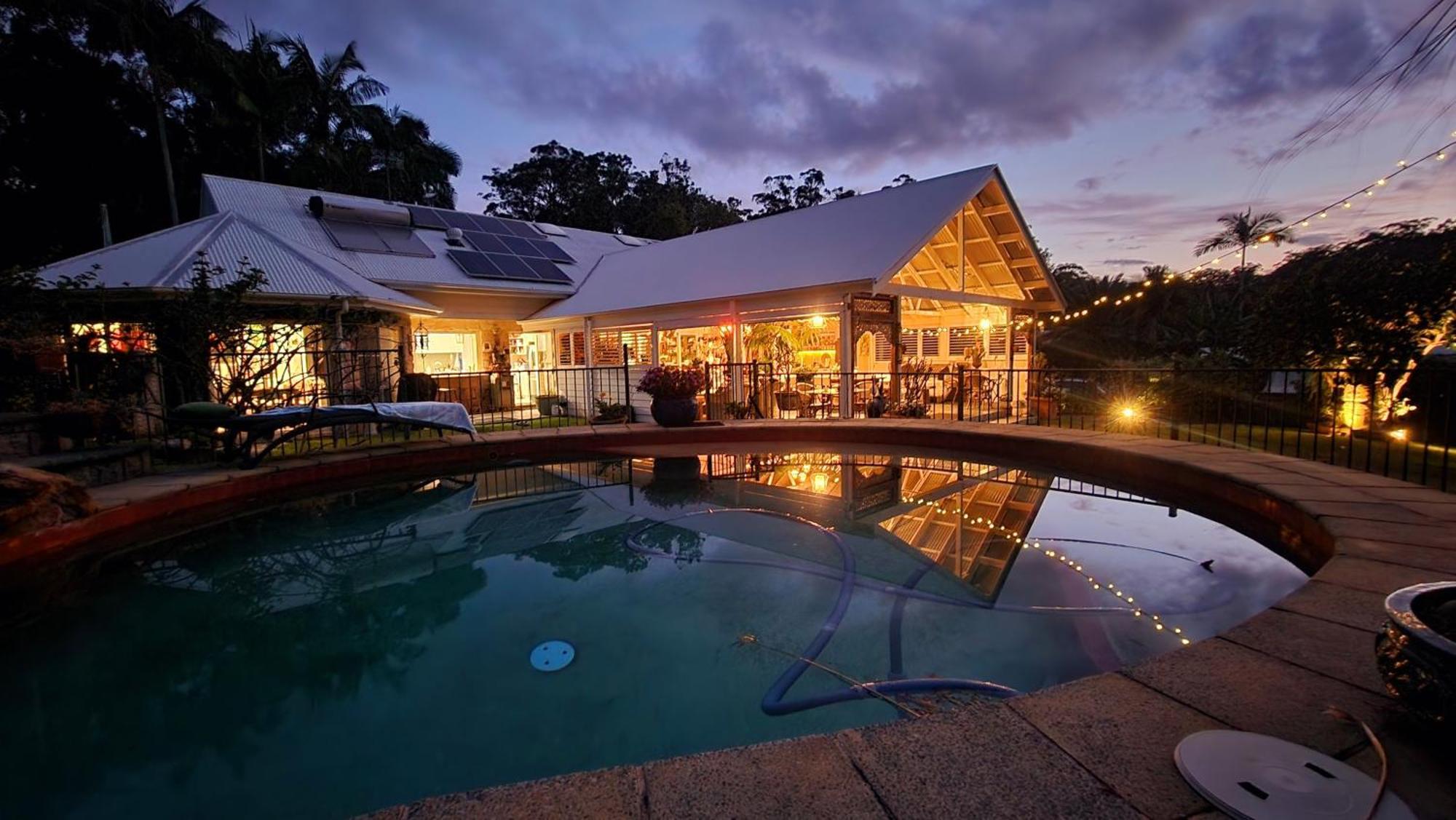 Noosa Valley Manor B&B Doonan エクステリア 写真