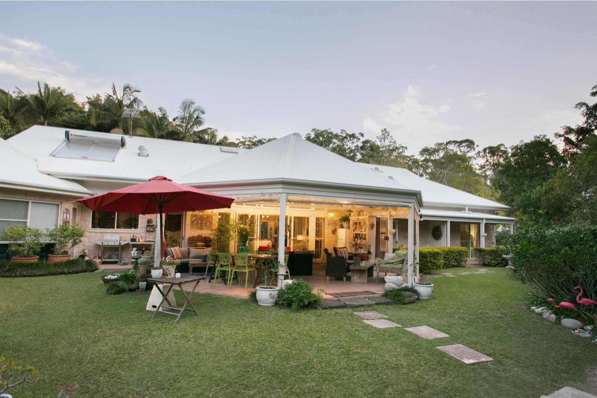 Noosa Valley Manor B&B Doonan エクステリア 写真
